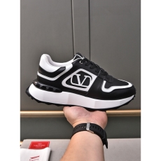 Valentino Sneakers